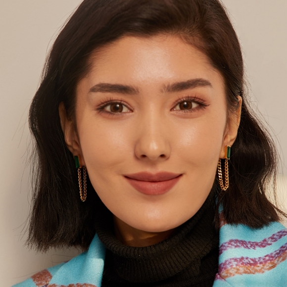 Fashion Chain Earrings - Picture 8 of 8